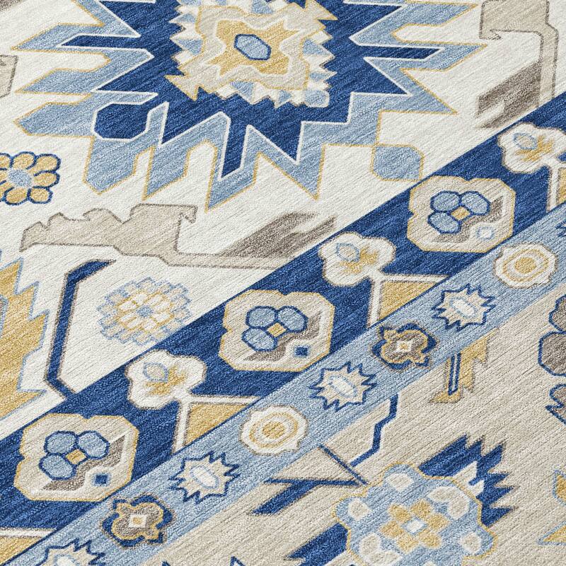 Machine Washable Indoor/ Outdoor Traditional Aspen Chantille Rug