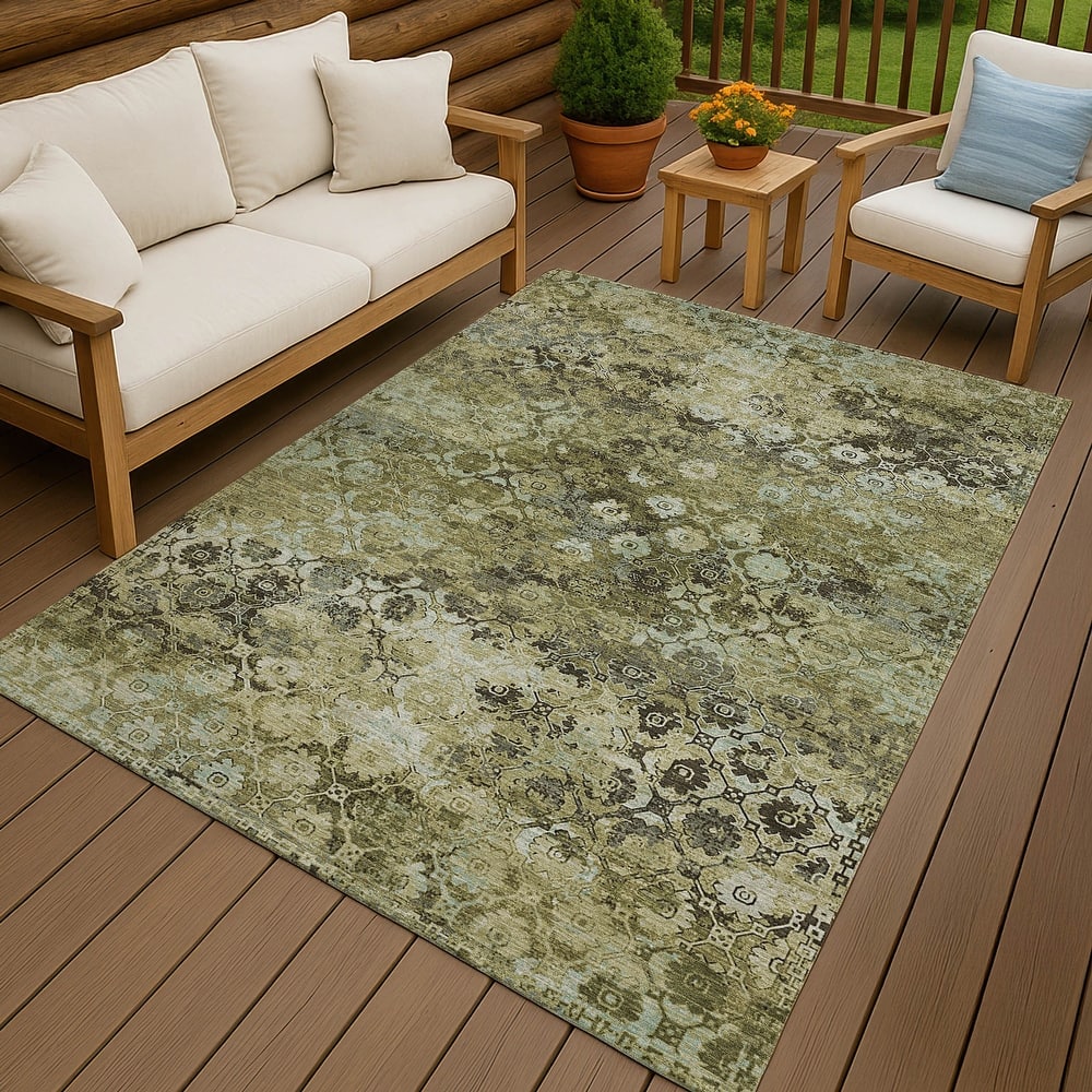 Machine Washable Indoor/ Outdoor Vintage Damask Chantille Rug