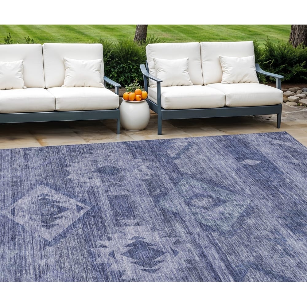 HomeRoots Southwestern Transitional Rectangle Outdoor Rug