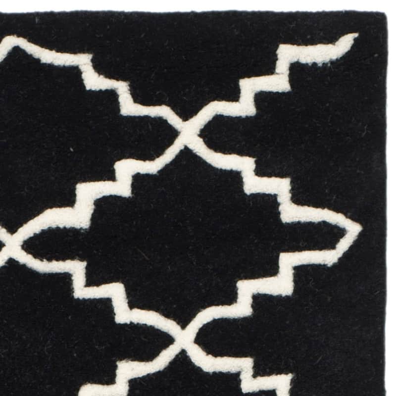 SAFAVIEH Handmade Chatham Carlota Modern Moroccan Wool Rug