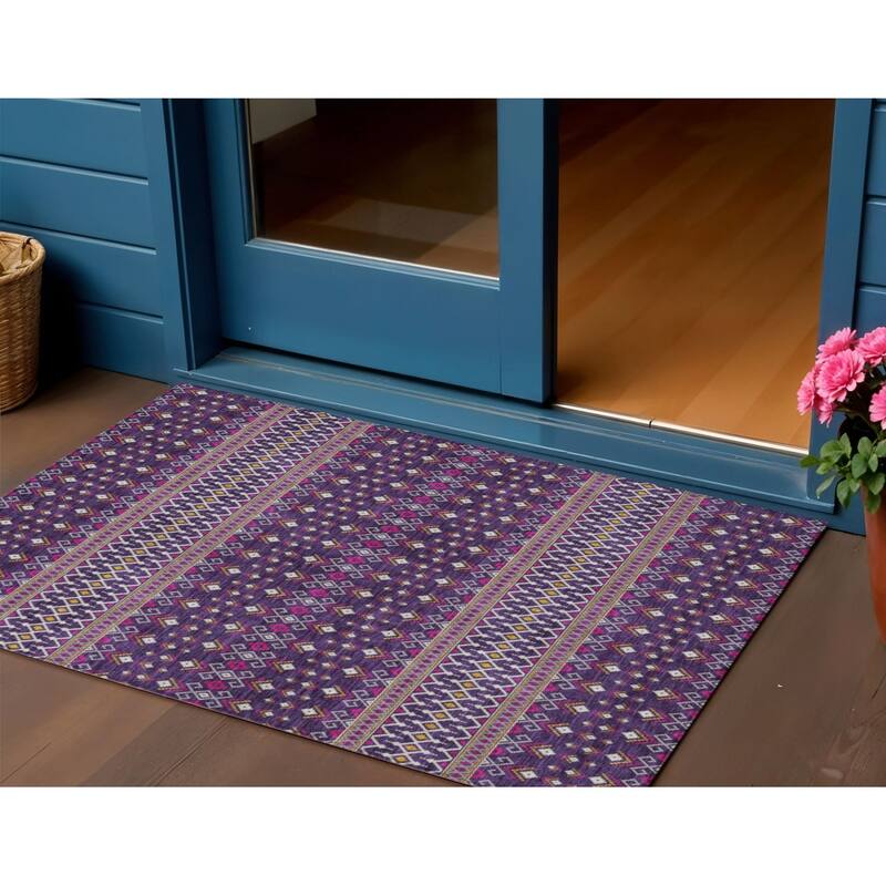 HomeRoots Tribal Transitional Rectangle Outdoor Rug - 3' x 5'