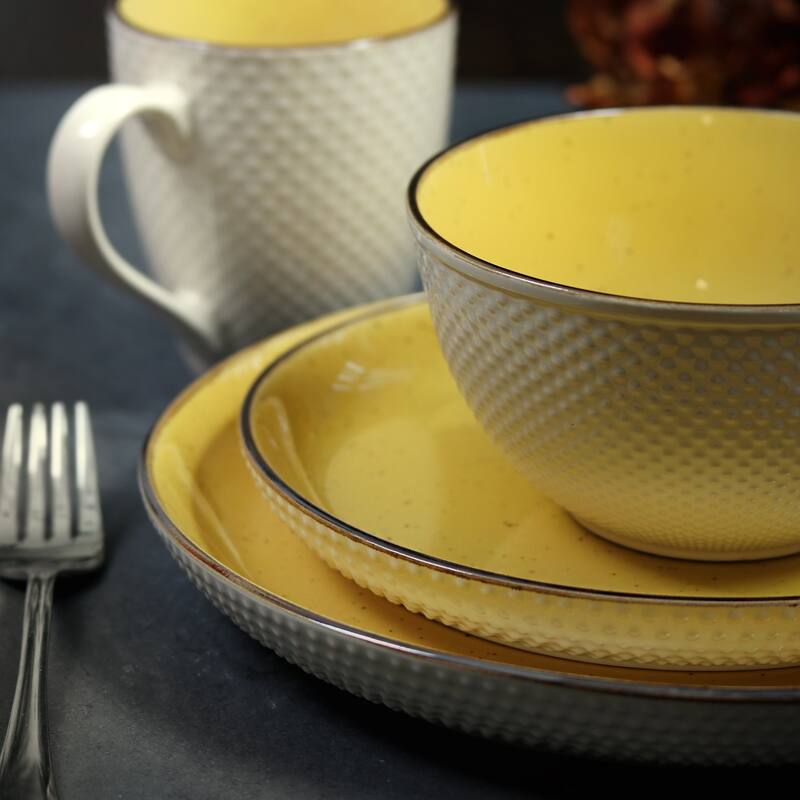 Elama Embossed Dot Two Tone 16-Piece Dinnerware Set in Yellow