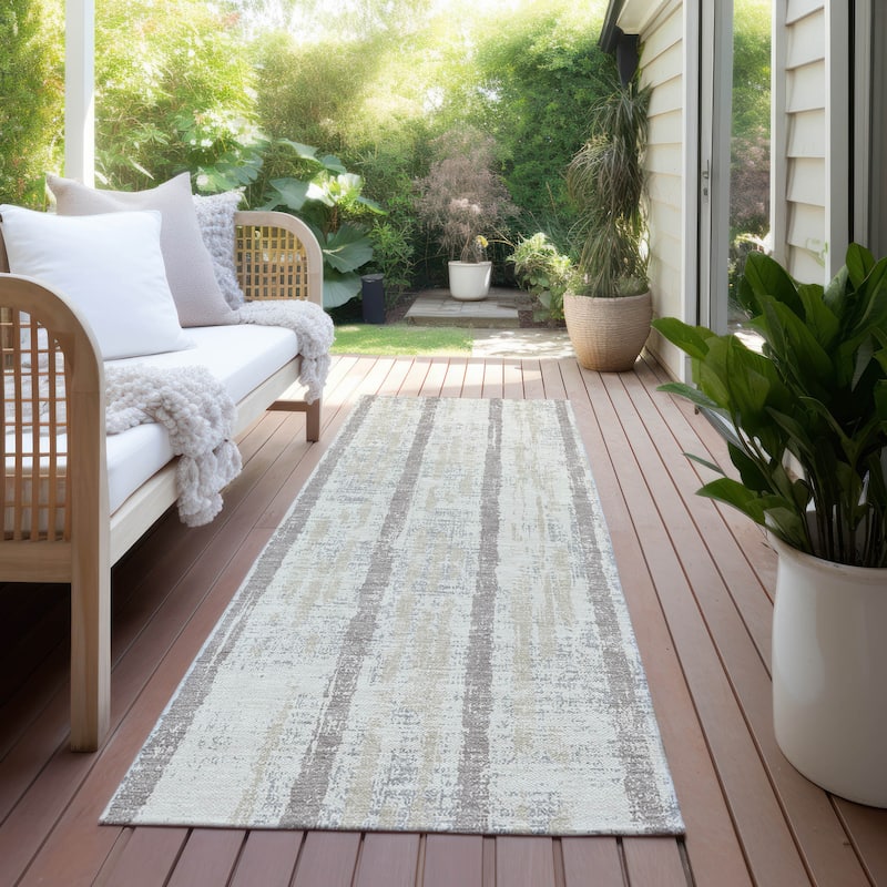 Machine Washable Indoor/ Outdoor Chantille Ombre Stripe Rug - Ivory - 2'3" x 7'6"