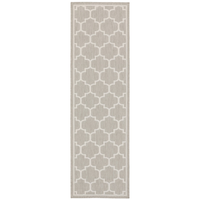 Vista Home Palmetto Quatrefoil Trellis Indoor/ Outdoor Area Rug - 1'10" x 7'3" - Grey/ Ivory