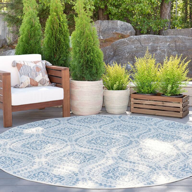 Dennis Coastal Floral Indoor/Outdoor Area Rug