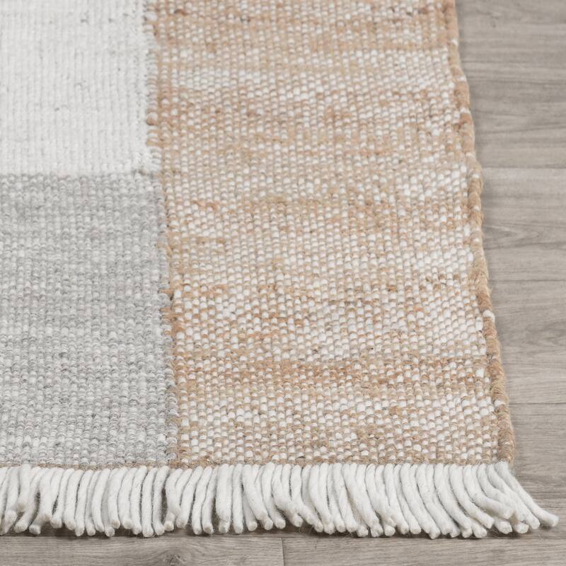 Villa by Classic Home Ritsa Handwoven Jute Blend Accent Rug