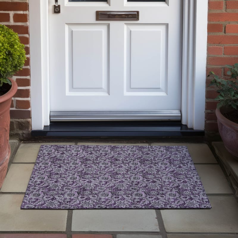 Machine Washable Indoor/ Outdoor Chantille Floral Farmhouse Rug - Eggplant - 1'8" x 2'6"