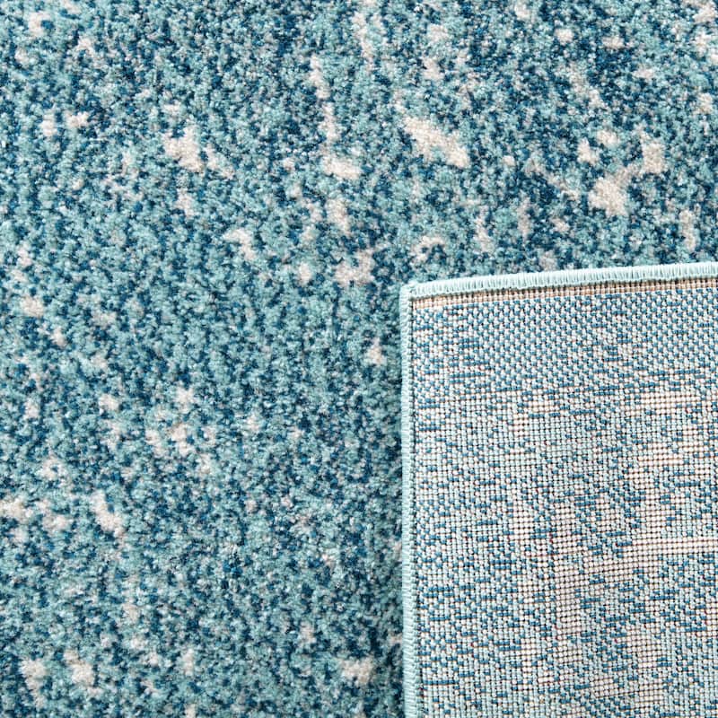 SAFAVIEH Evoke Pety Vintage Distressed Rug