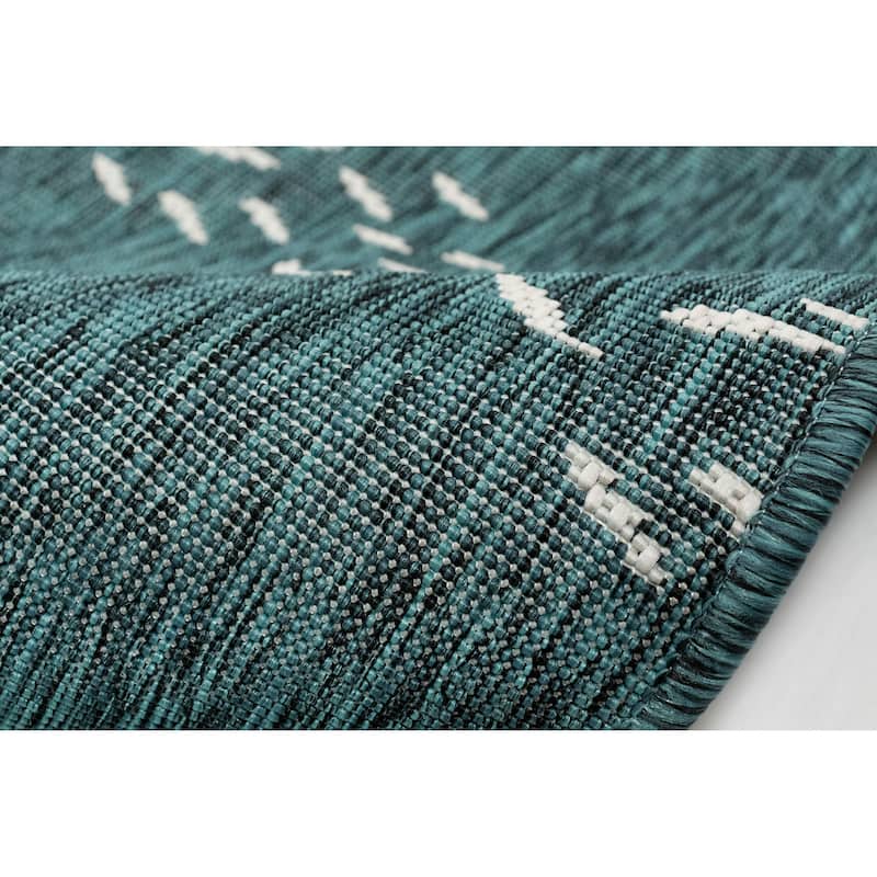 Liora Manne Carmel School Of Fish Indoor/Outdoor Area Rug