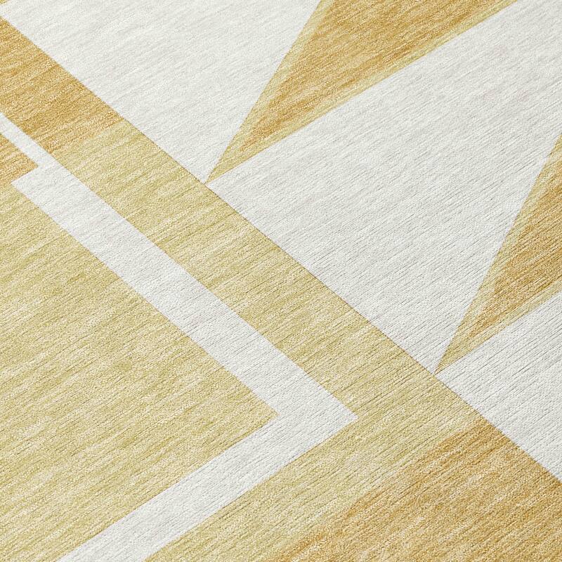 Machine Washable Indoor/ Outdoor Modern Crowley Chantille Rug