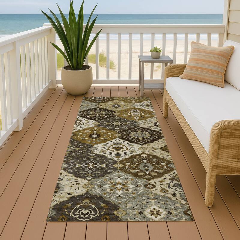 Machine Washable Indoor/ Outdoor Traditional Panel Chantille Rug - Brown - 2'3" x 7'6"