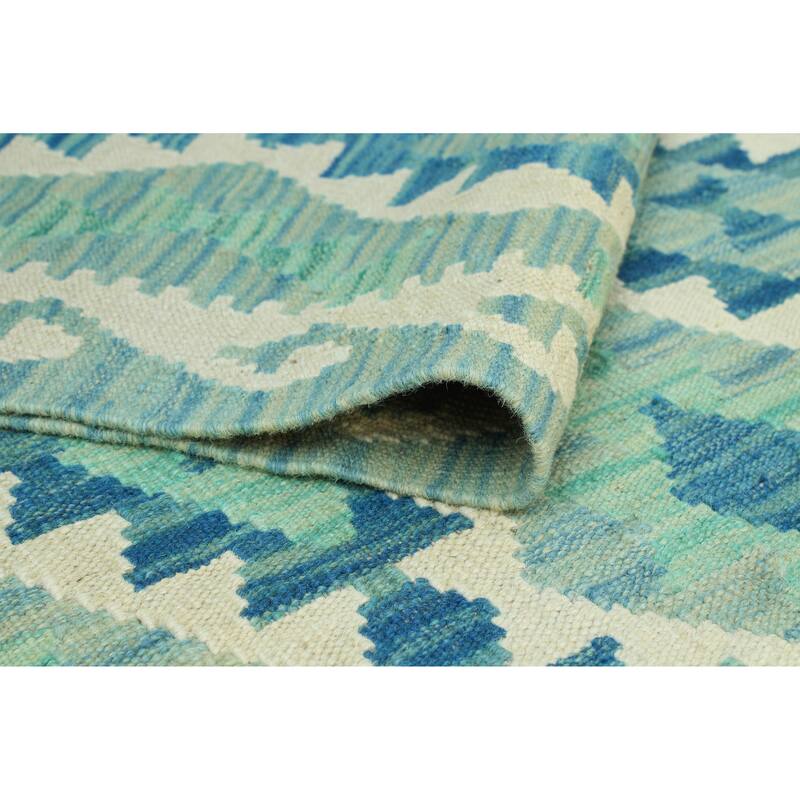 Flatweave Tom Lt. Green/Ivory Rug - 5'9" x 8'0"