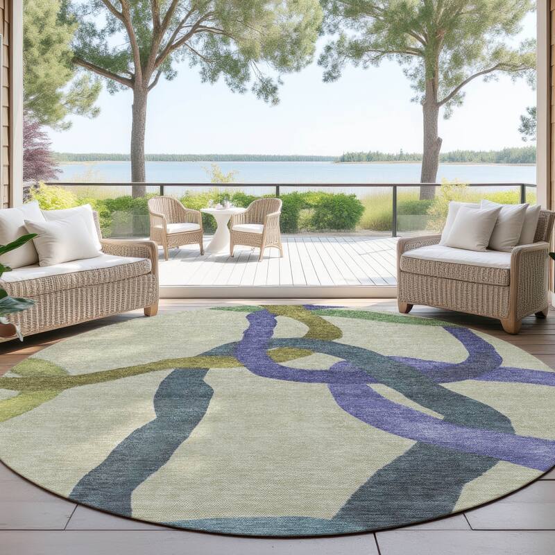 Machine Washable Indoor/ Outdoor Abstract Links Chantille Rug - Aloe - 8' x 8'