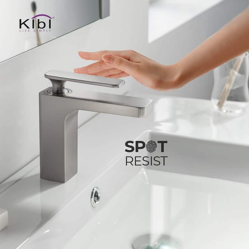 Lead Free Solid Brass Single Handle Bathroom Vanity Sink Faucet with Water Hose