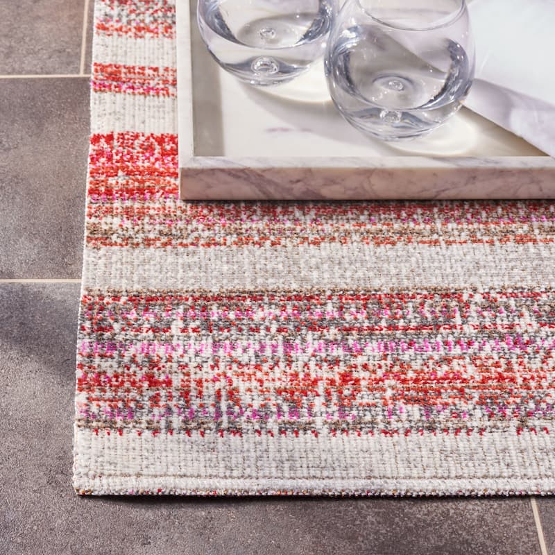 SAFAVIEH Montage Fredy Indoor/ Outdoor Waterproof Patio Backyard Rug