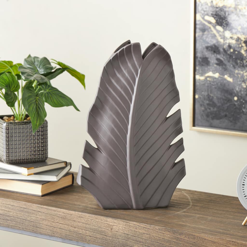 Black or White Ceramic Palm Leaf Decorative Vase