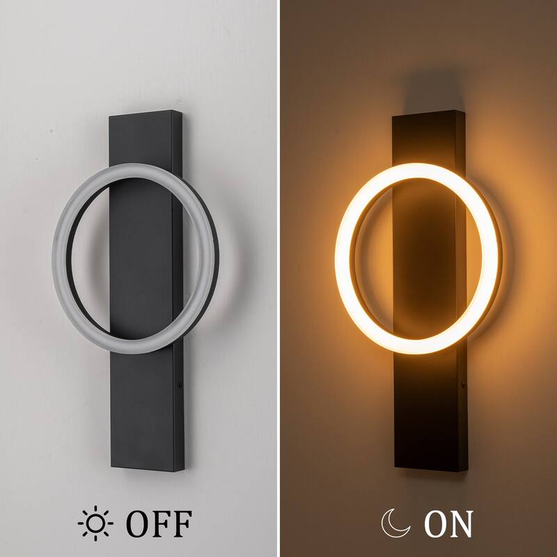 22" H Outdoor Linear Integrated LED Wall Sconce - H22.05" x W11.6" x D2.8"