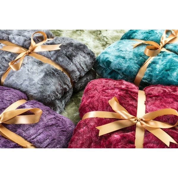 Chanasya Faux Fur Wolf Throw Blanket With Reversible Sherpa On