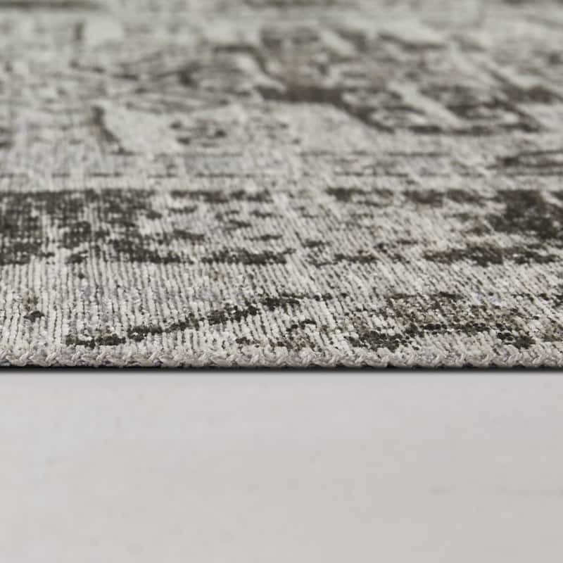 Cederquist Vintage Persian Indoor/Outdoor Area Rug