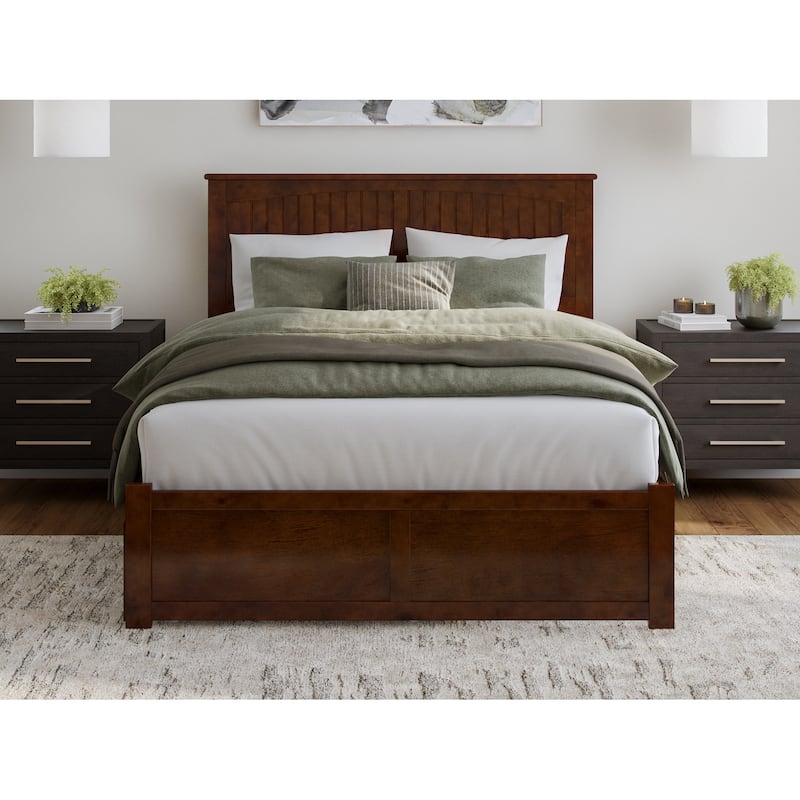 Nantucket Bed with Footboard and Twin Extra Long Trundle