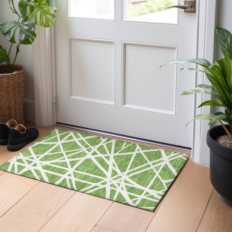 Machine Washable Indoor/ Outdoor Abstract Contemporary Chantille Rug - Green - 1'8" x 2'6"