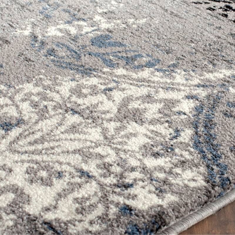 SAFAVIEH Evoke Missy Distressed Vintage Boho Rug