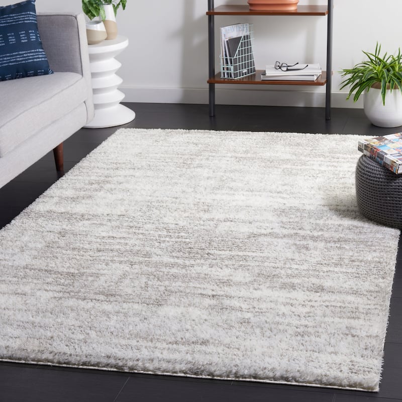 SAFAVIEH Tahoe Shag Yaprak Abstract 1.2-inch Thick Rug - 8' x 10' - Ivory/Grey - Rectangle