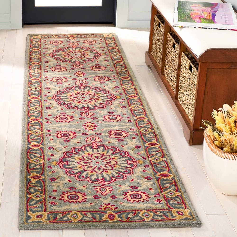 SAFAVIEH Handmade Heritage Leaf Stamp Traditional Wool Rug