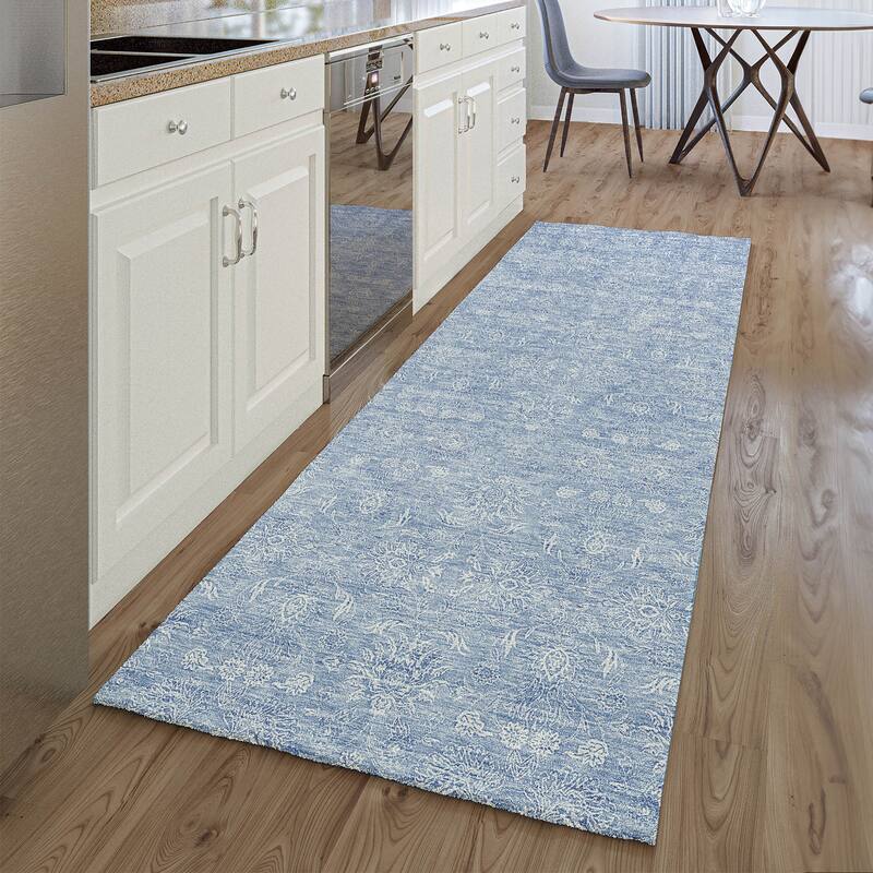 Premium Washable Super Soft Traditional Borderless Mayfield Rug - Sky - 2' 3" x 7' 6"