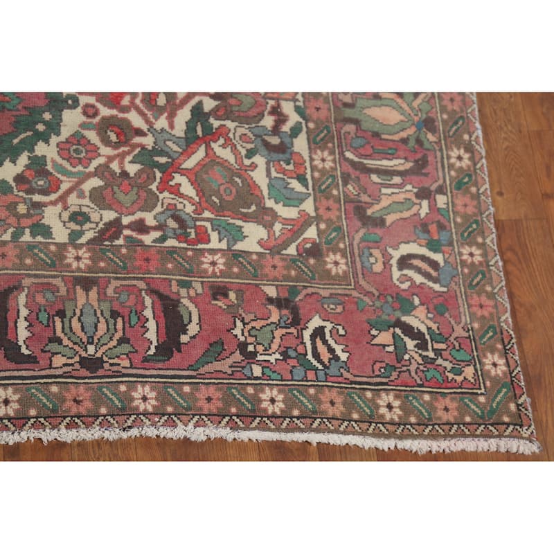 Pink Floral Bakhtiari Persian Vintage Rug Hand-Knotted Wool Carpet - 7'1"x 9'7"