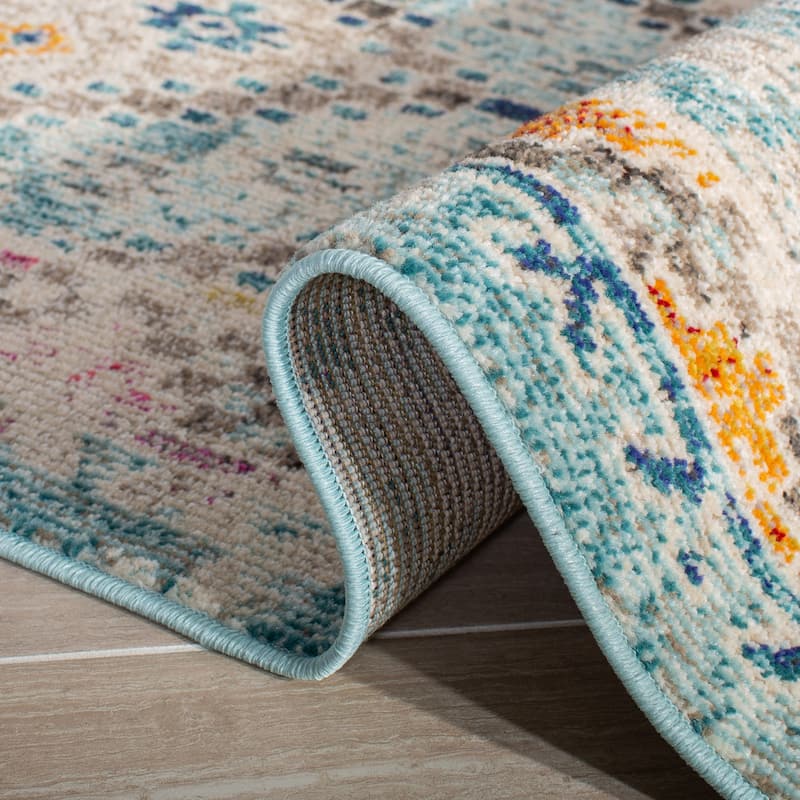 SAFAVIEH, Madison Hortensia Boho Diamond Distressed Rug