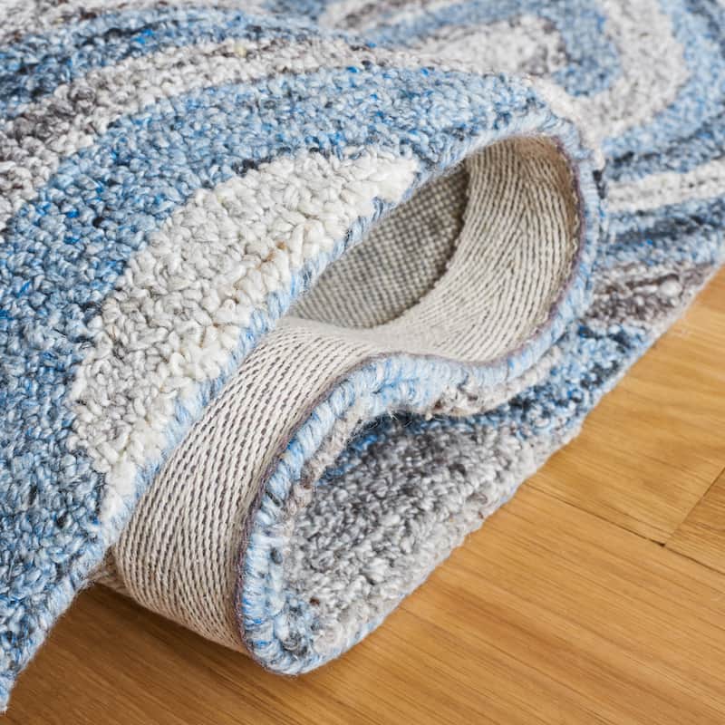 SAFAVIEH Handmade Abstract Florencia Geometric Ogee Wool Rug