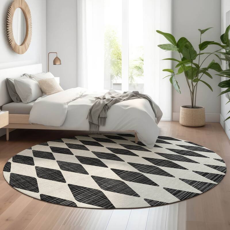 Premium Washable Super Soft Modern Diamond Mayfield Rug - Black - 8' x 8' - Round