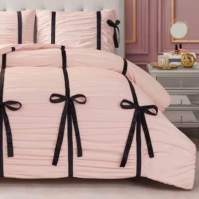Juicy Couture Amelie Bows Ruched Comforter Sets