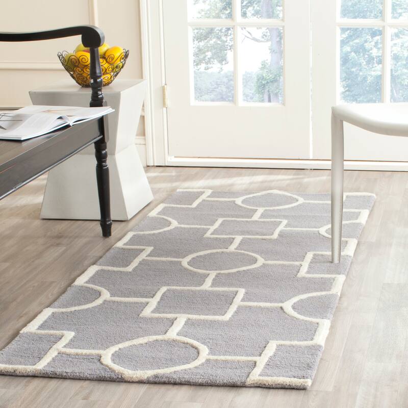 SAFAVIEH Handmade Cambridge Pietrix Modern Moroccan Wool Rug - 2'6" x 6' Runner - Silver/Ivory