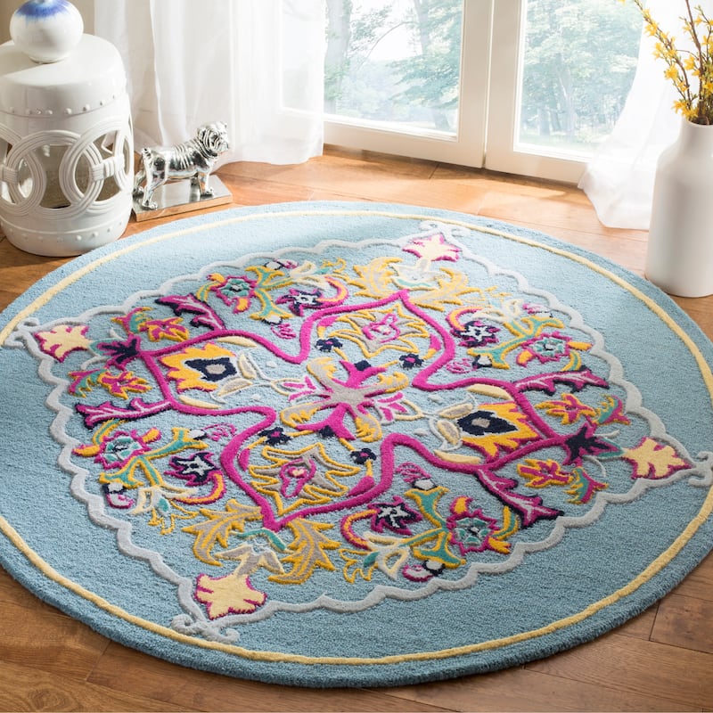 SAFAVIEH Handmade Bellagio Junie Medallion Wool Rug - 5' Round - Light Blue/Multi - Round