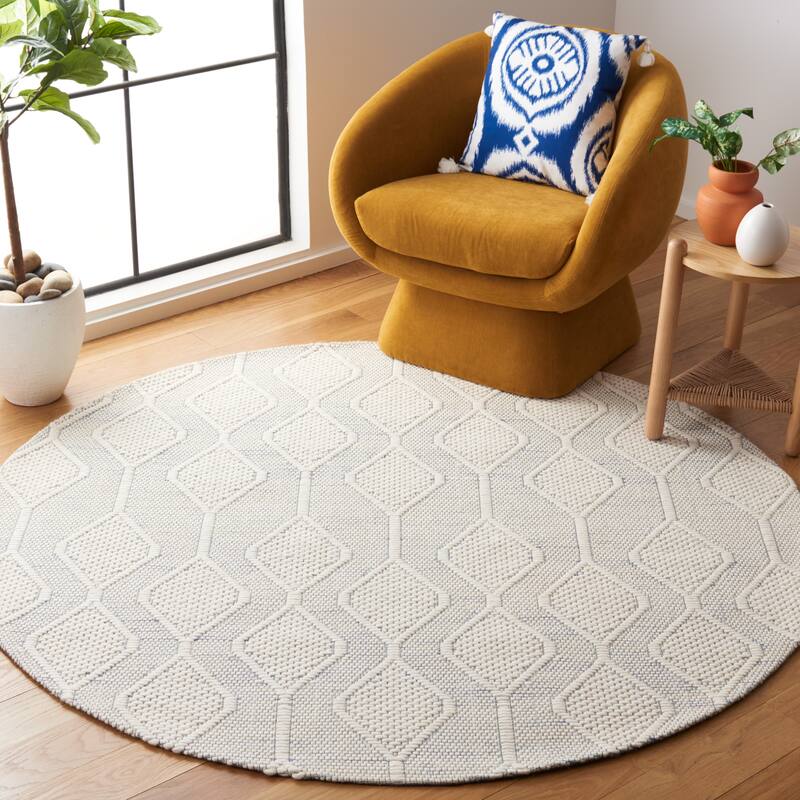 SAFAVIEH Handmade Marbella Josephine Modern Wool Rug - 6' Round - Ivory/Blue