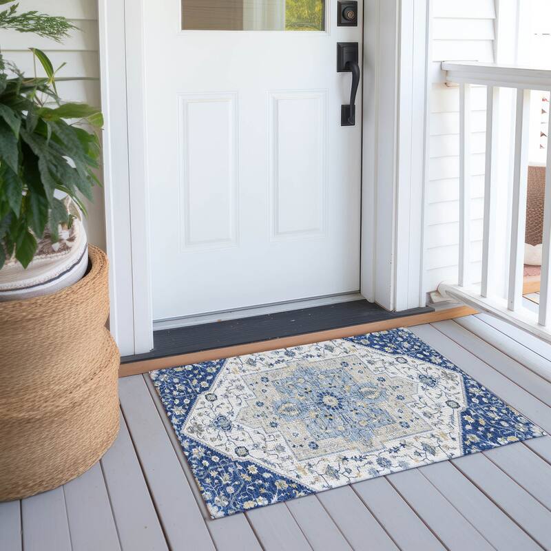 Machine Washable Indoor/ Outdoor Traditional Kolkata Chantille Rug - Navy - 1'8" x 2'6"