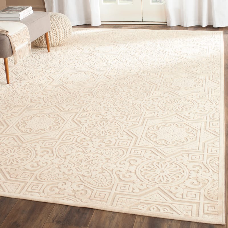 Martha Stewart by SAFAVIEH Handmade Wayfarer Viscose Rug - 5'3" x 7'6" - Creme