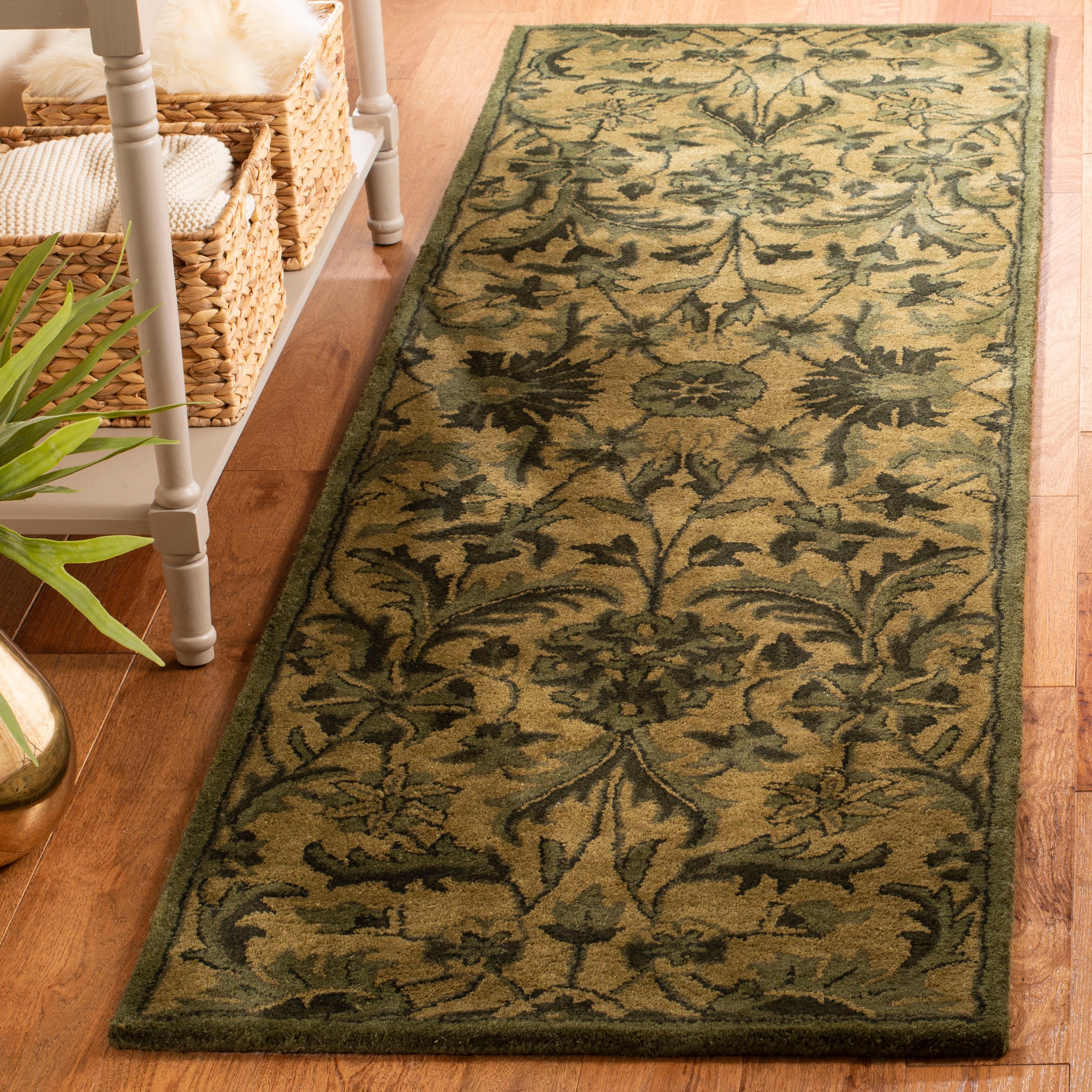 SAFAVIEH Handmade Antiquity Arie Traditional Oriental Wool Rug