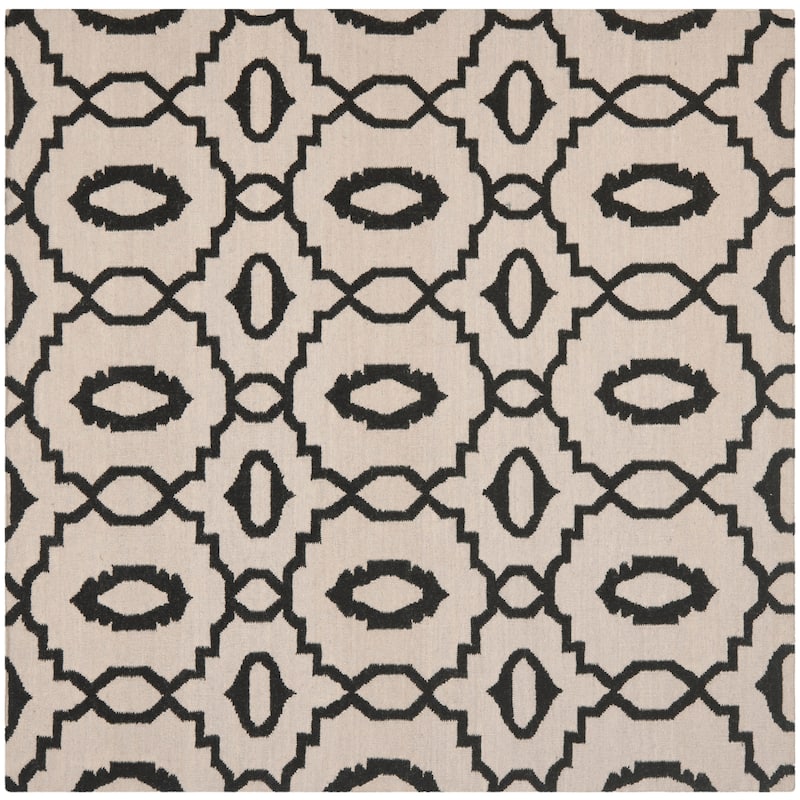 SAFAVIEH Handmade Flatweave Dhurries Massoumeh Modern Wool Rug - 6' Square - Ivory/Black