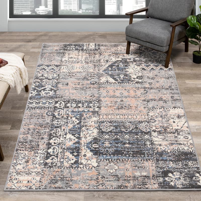 Florence Collection - Pink/Cream Patchwork Rug - 4'7" x 6'7"