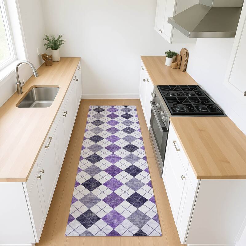 Machine Washable Indoor/ Outdoor Modern Argyle Chantille Rug