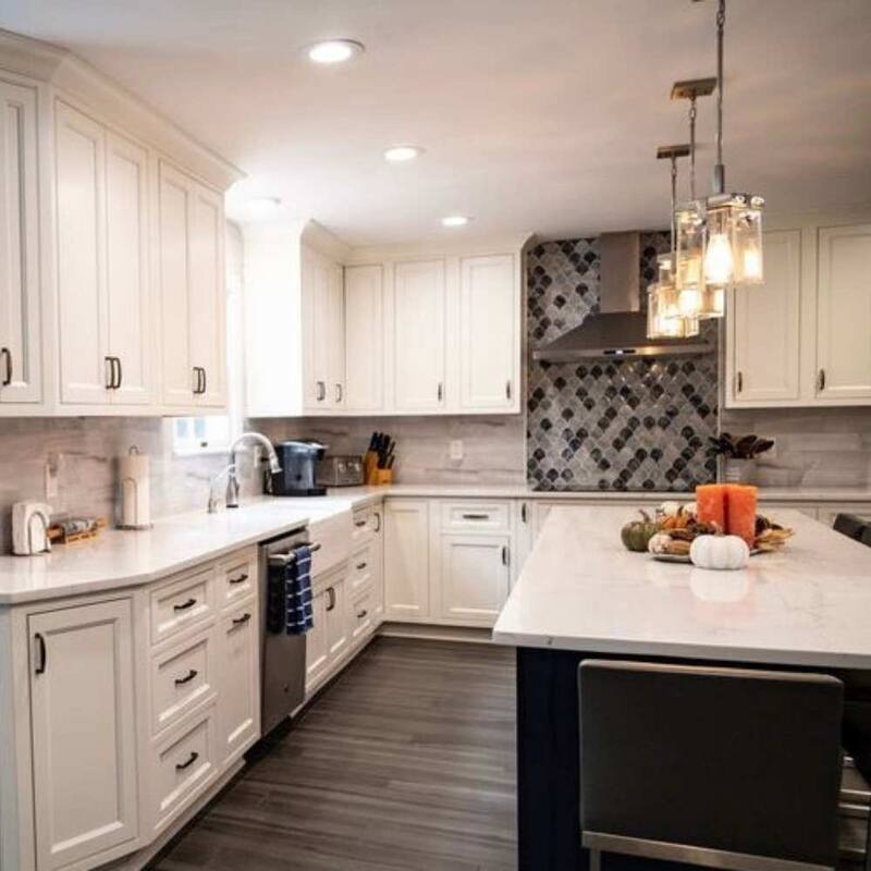 The Tile Life Tahitian Pearl 14x14.5 Statuario Silver Satin Glass Arabesque Mosaic Wall & Backsplash Tile