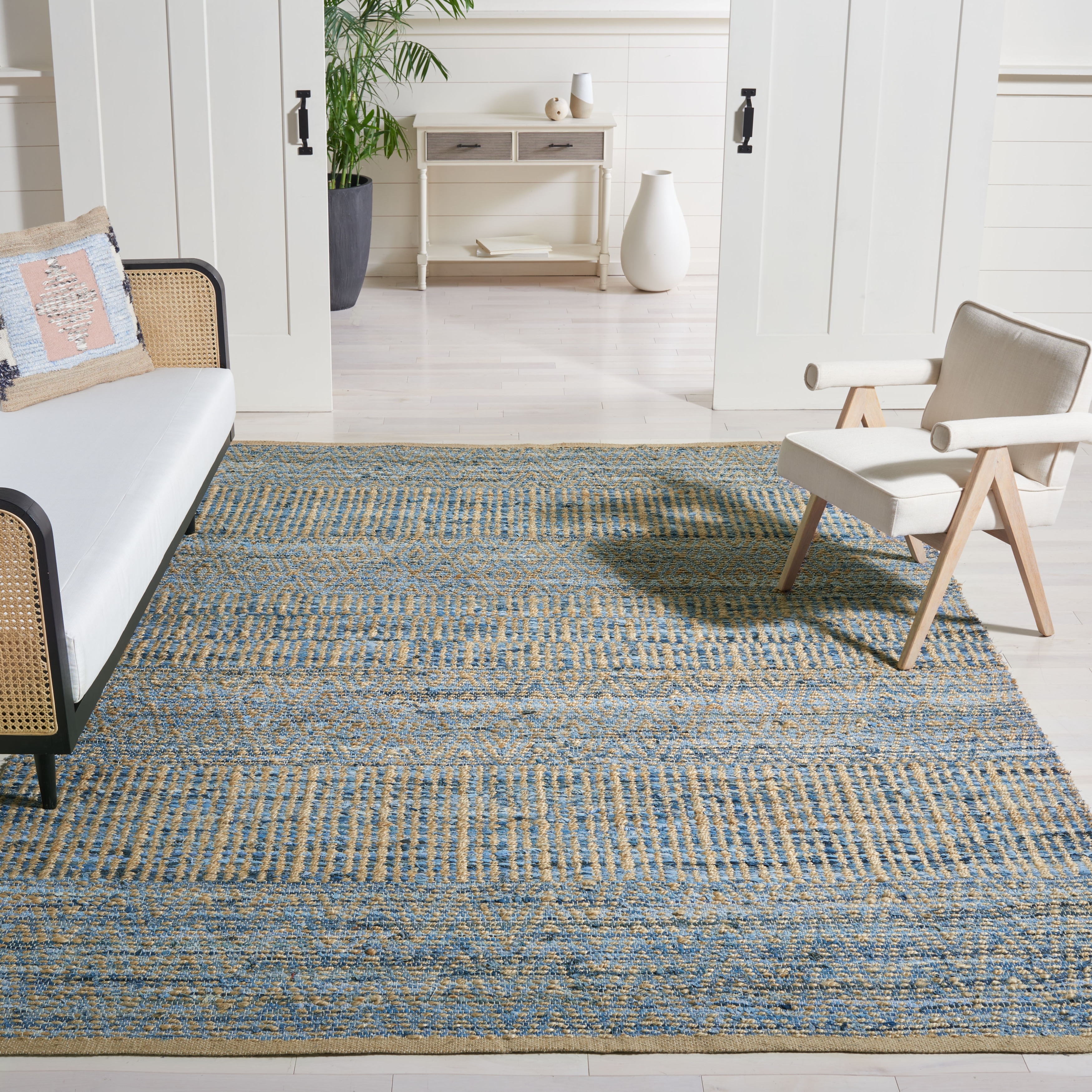 SAFAVIEH Handmade Cape Cod Coastal Jute Rug - On Sale - Bed