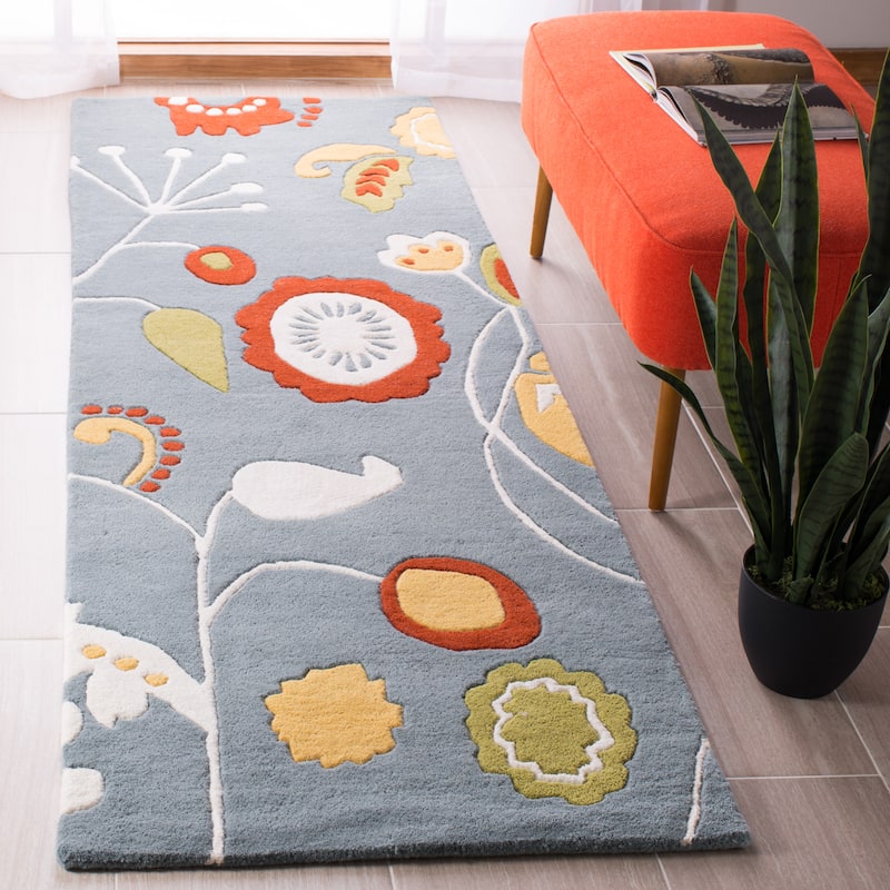 SAFAVIEH Handmade Soho Kaleena Floral N.Z. Wool Rug - 2'6" x 8' Runner - Light Blue/Multi