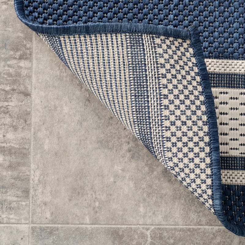 Nuloom Romy Striped Indoor/Outdoor Area Rug