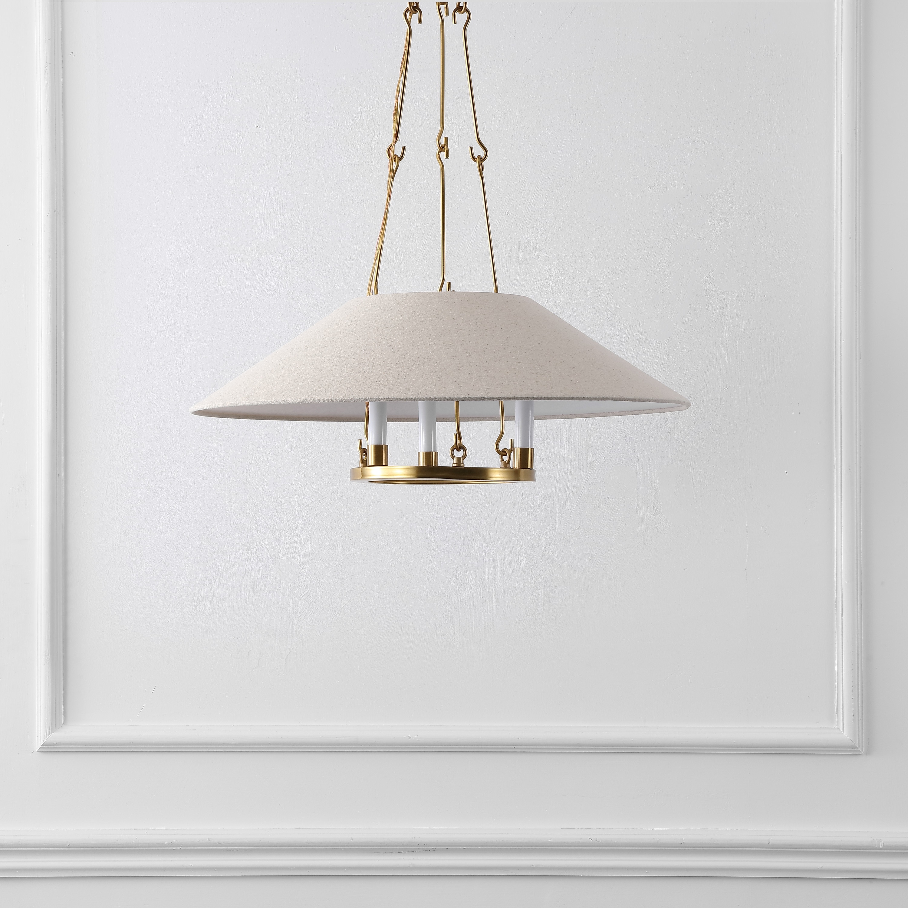 SAFAVIEH Lighting Pamila, 3 Light, 24-inch, Metal Chandelier - 24" W x 24" D x 25" H