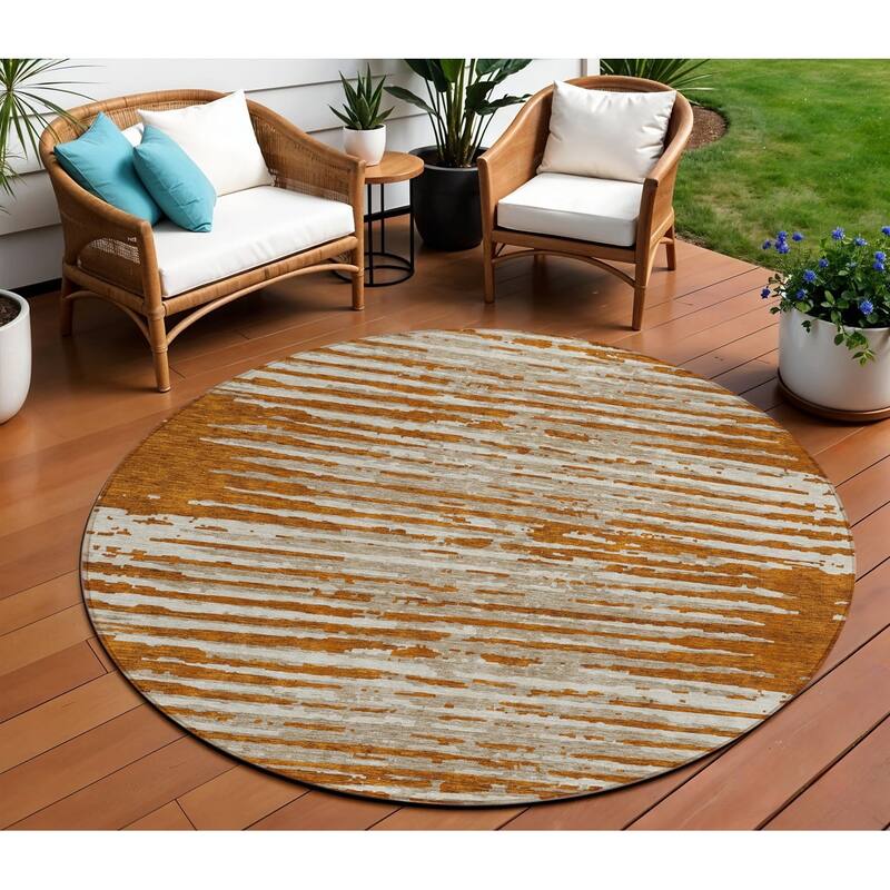 HomeRoots Striped Transitional Rectangle Outdoor Rug - 8' Round