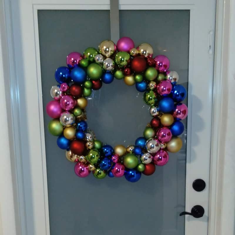 Multi-Color 2-Finish Shatterproof Ball Christmas Wreath